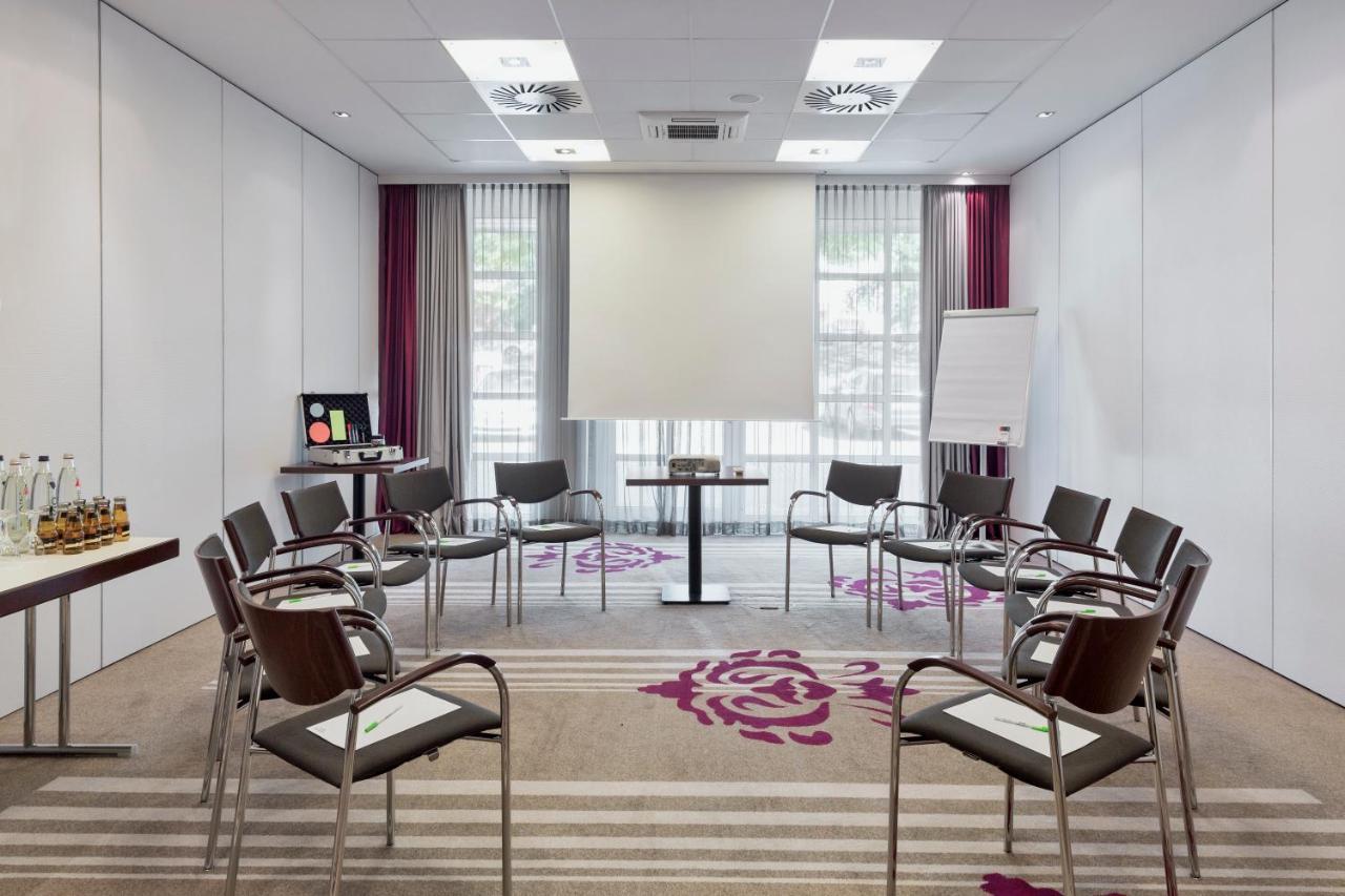 Courtyard By Marriott Wiesbaden-Nordenstadt Exterior photo